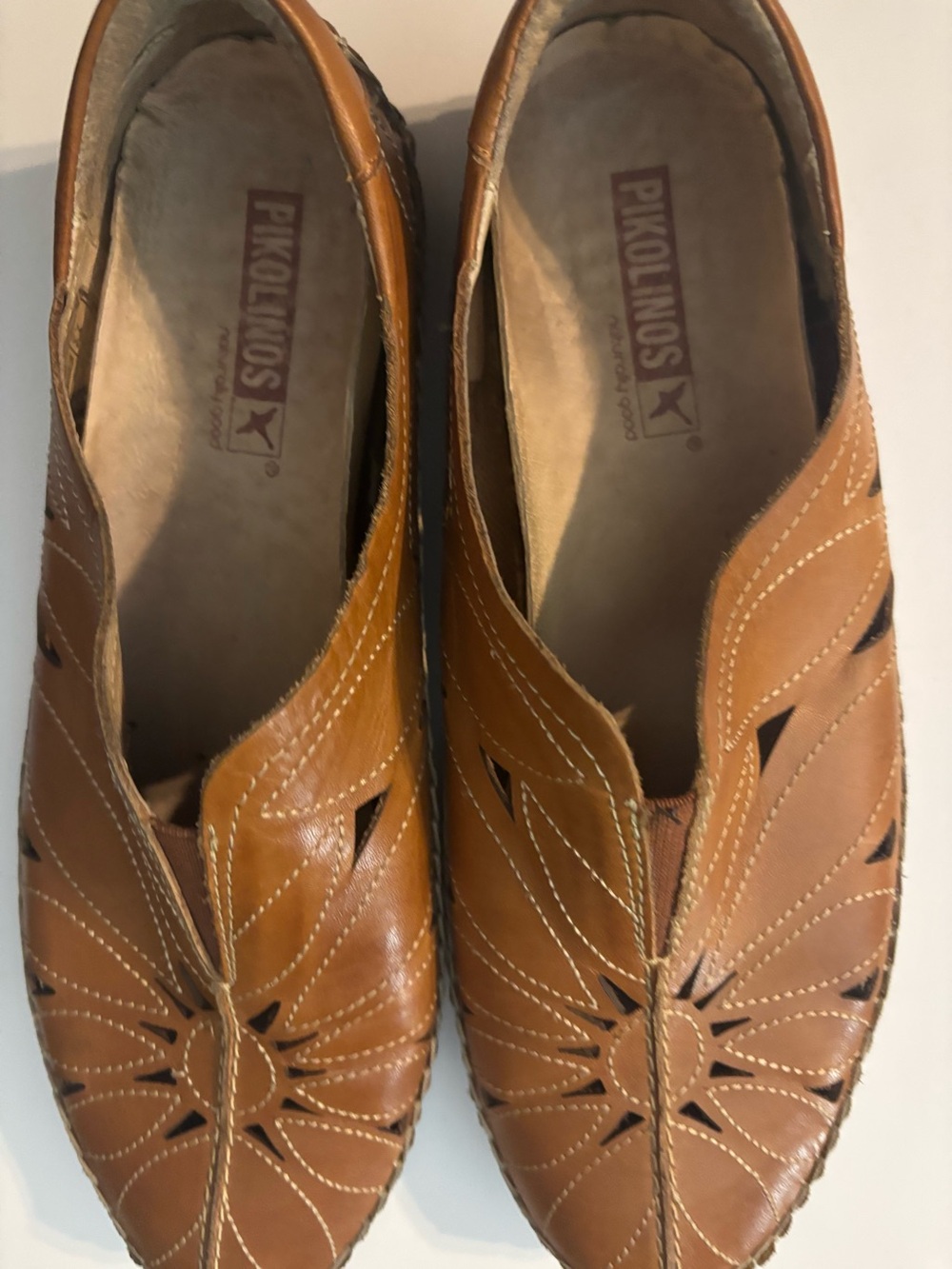 PICOLINOS Women’s flat shoes 
Style 578-7398 size 38